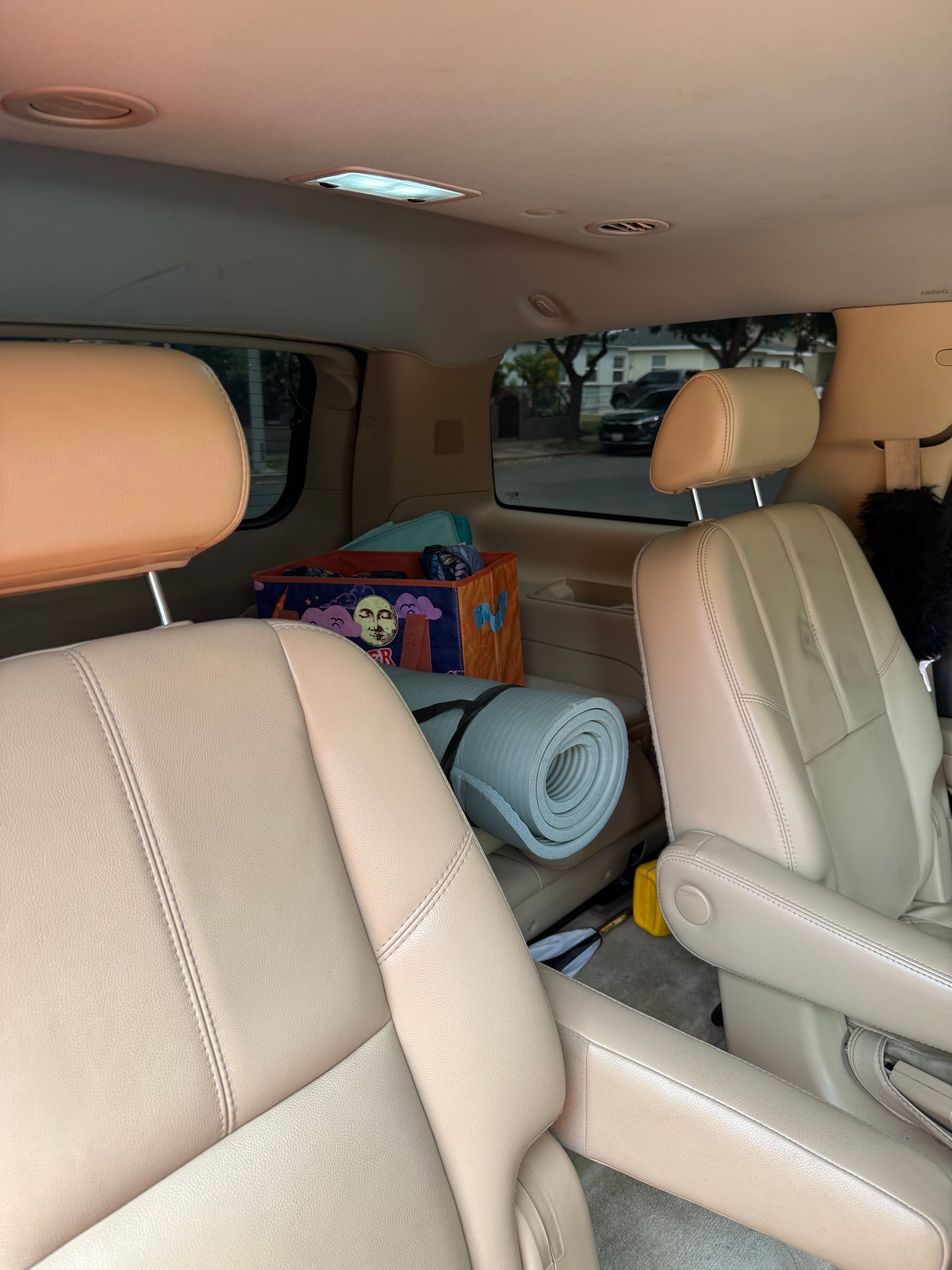 Used 2007 Chevrolet Tahoe LTZ w/ LTZ Preferred Equipment Group RWD image 6
