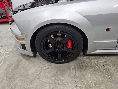 Used 2006 Ford Mustang GT image 8