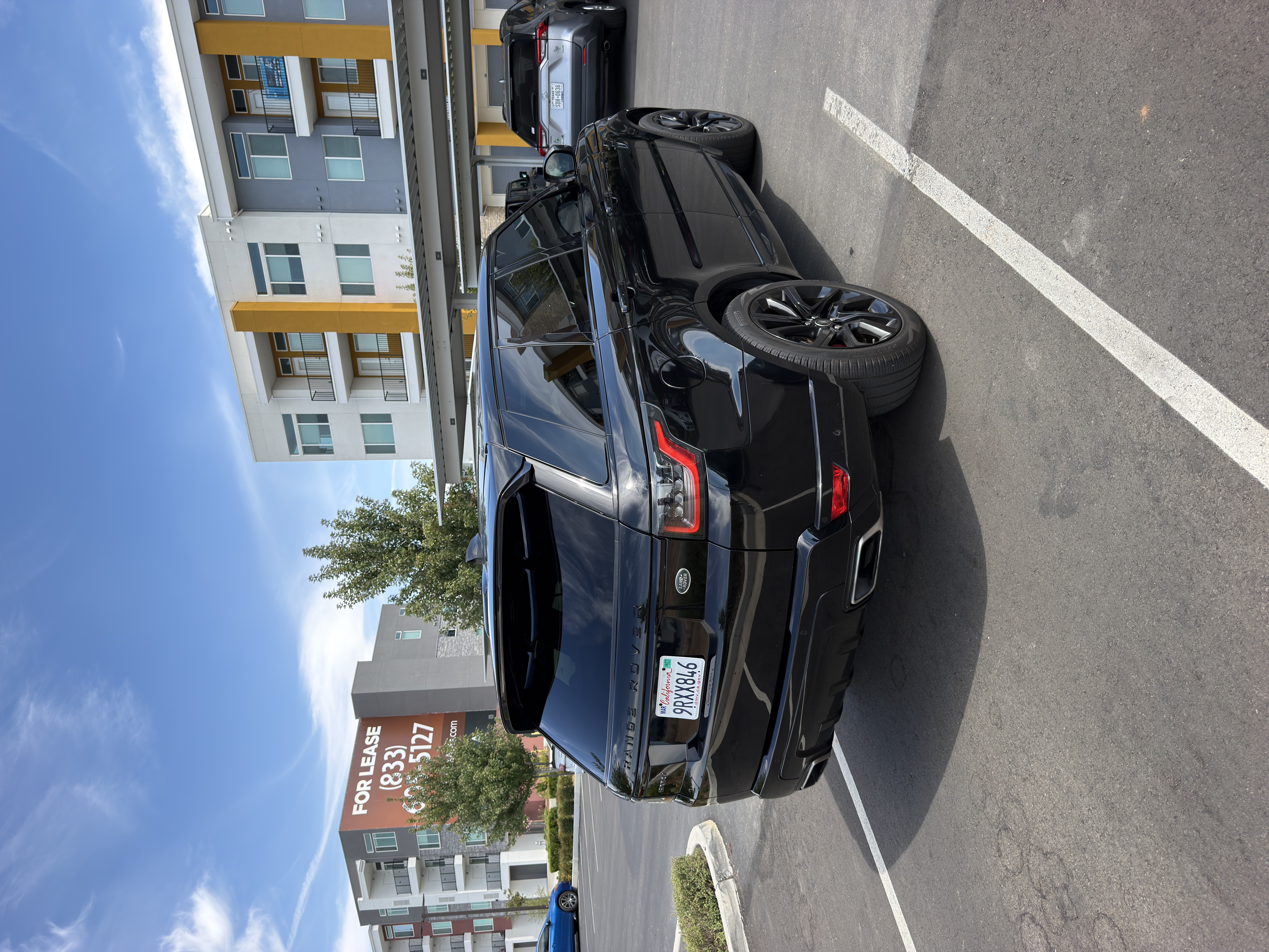 Used 2019 Land Rover Range Rover Sport HSE Dynamic AWD/4WD image 6
