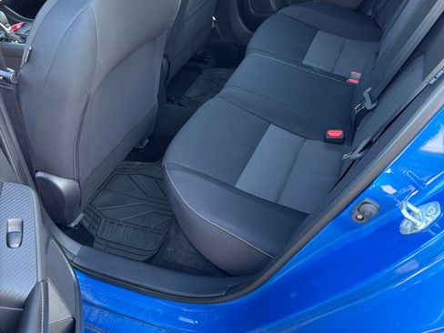 Used 2020 Nissan Sentra SV image 2