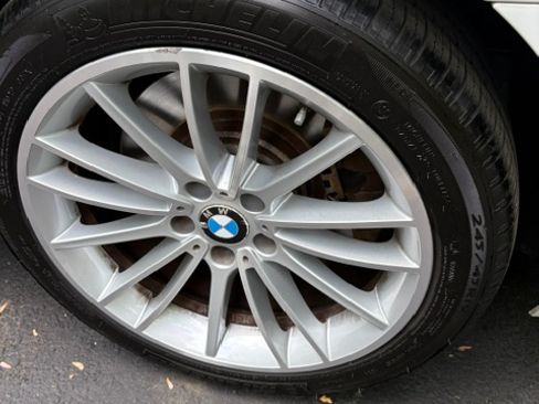 Used 2015 BMW 750Li RWD image 19