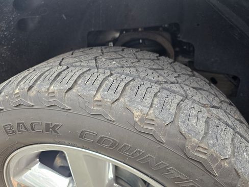 Used 2013 Chevrolet Tahoe LTZ image 21