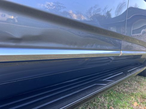 Used 2022 GMC Yukon XL Denali image 24