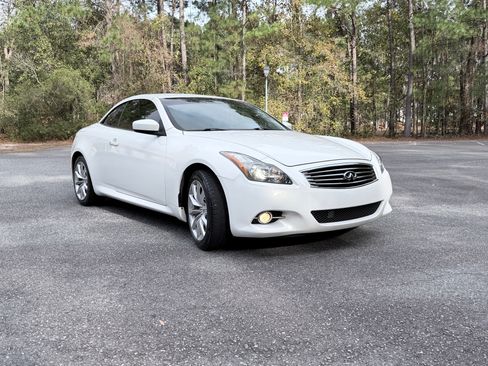 Used 2012 INFINITI G37 Convertible image 4