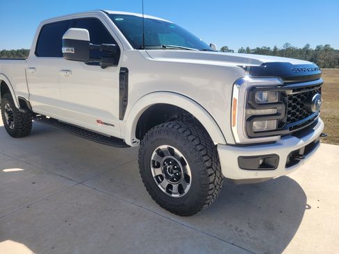 Used 2023 Ford F250 Lariat w/ Lariat Ultimate Package image 8