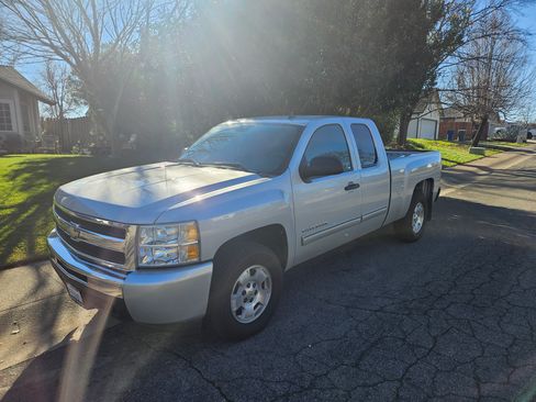 Used 2010 Chevrolet Silverado 1500 LT w/ Power Pack Plus image 6