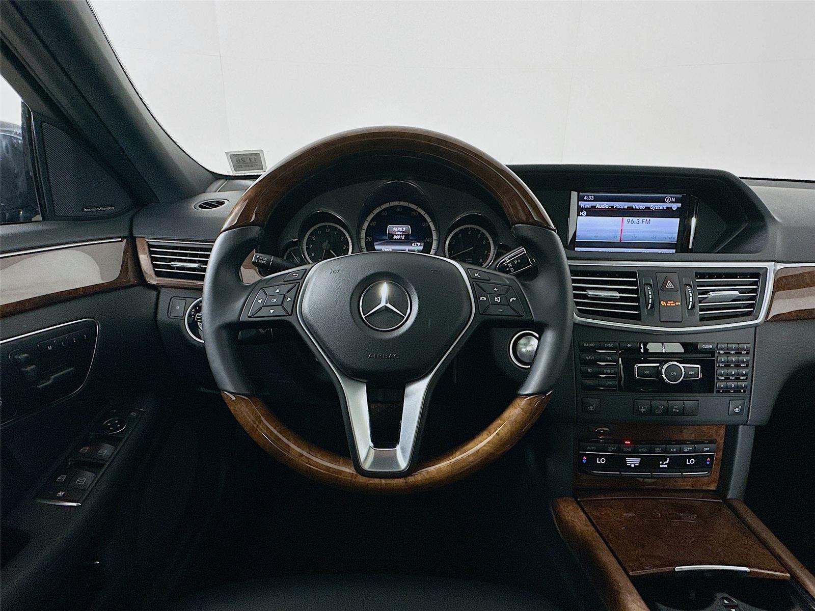 Used 2013 Mercedes-Benz E 350 4MATIC Sedan image 15