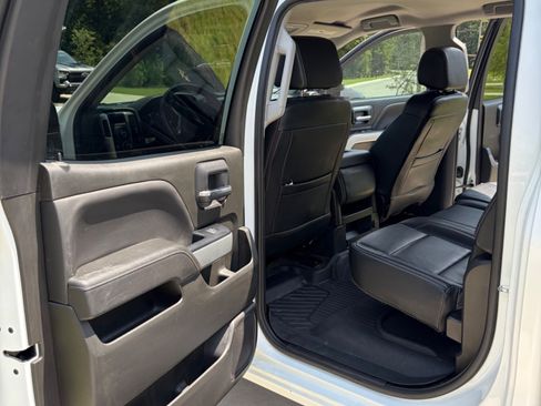 Used 2018 Chevrolet Silverado 1500 LT w/ All Star Edition AWD/4WD image 19
