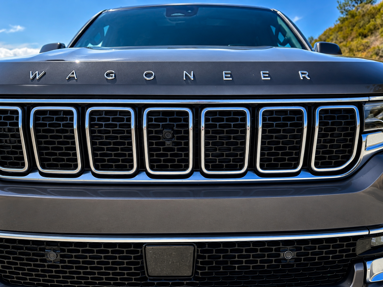 Used 2022 Jeep Wagoneer Series III w/ Premium Group I AWD/4WD image 6