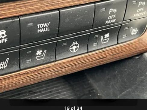 Used 2016 RAM 1500 Laramie w/ Convenience Group image 23