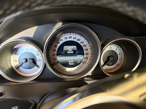 Used 2014 Mercedes-Benz C 250 Sedan image 12