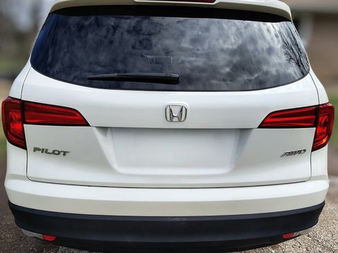 Used 2017 Honda Pilot EX-L image 5