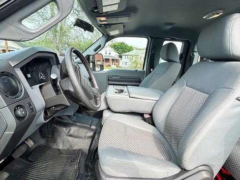 Used 2016 Ford F250 XL w/ XL Appearance Package AWD/4WD image 19