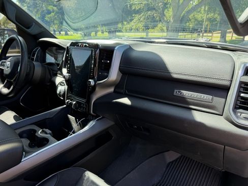 Used 2023 RAM 1500 Laramie AWD/4WD image 15