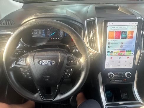 Used 2023 Ford Edge SE w/ Black Appearance Package AWD/4WD image 9