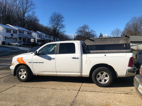 Used 2012 RAM 1500 Classic SLT w/ Remote Start & Security Group image 9