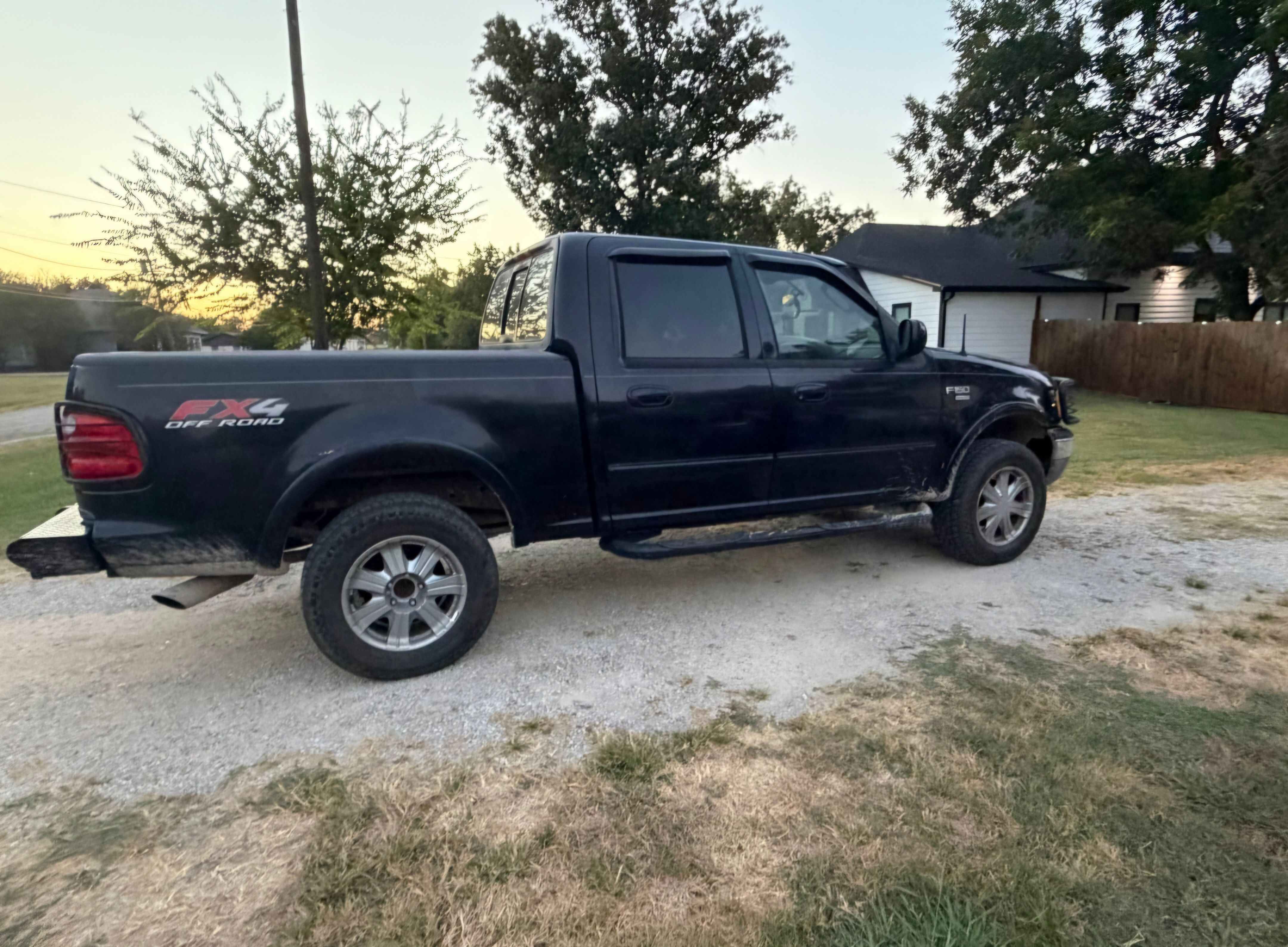 Used 2002 Ford F150 4x4 SuperCrew image 8