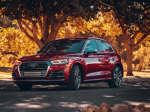 Used 2018 Audi SQ5 Prestige w/ Prestige Package AWD/4WD image 5