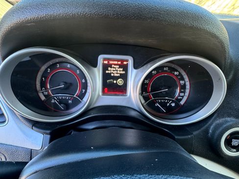 Used 2019 Dodge Journey GT image 2