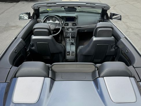Used 2011 Mercedes-Benz E 550 Cabriolet image 26