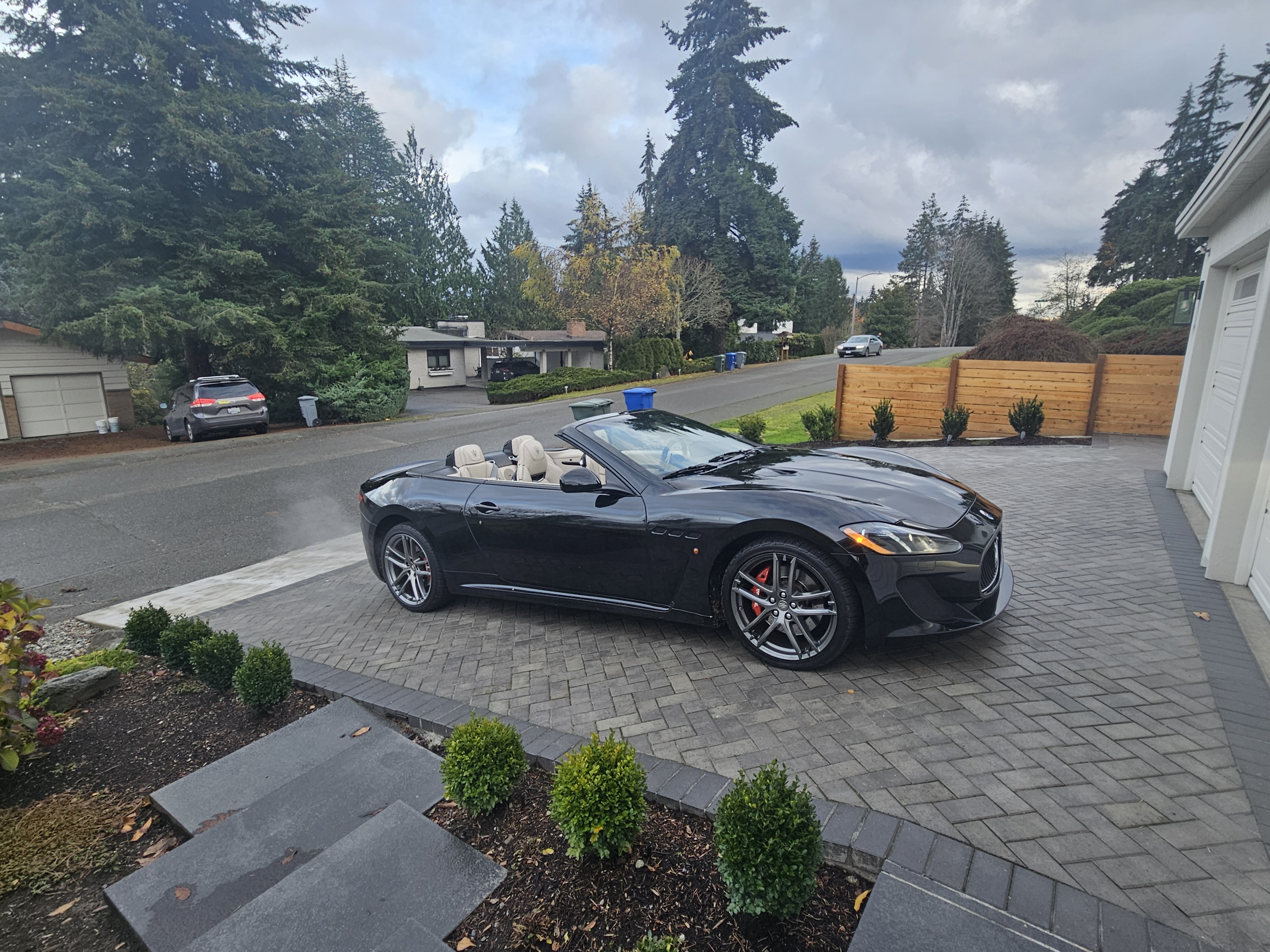 Used 2014 Maserati GranTurismo MC RWD image 1