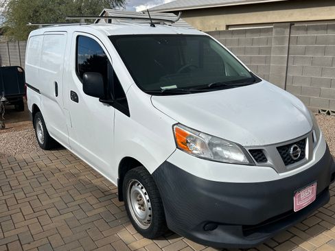Used 2014 Nissan NV200 S image 5