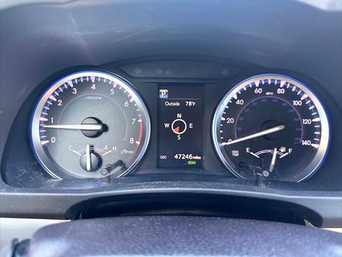 Used 2018 Toyota Highlander XLE AWD/4WD image 8