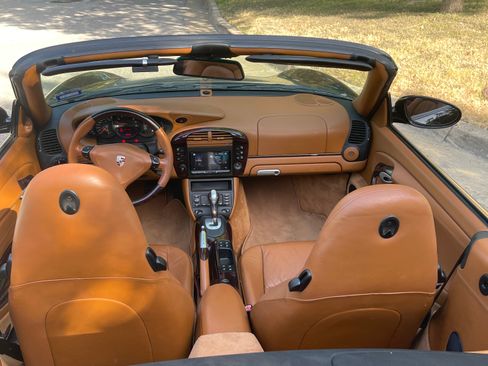 Used 2003 Porsche 911 Cabriolet image 15
