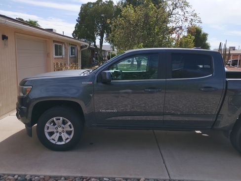 Used 2016 Chevrolet Colorado LT w/ LT Convenience Package RWD image 12