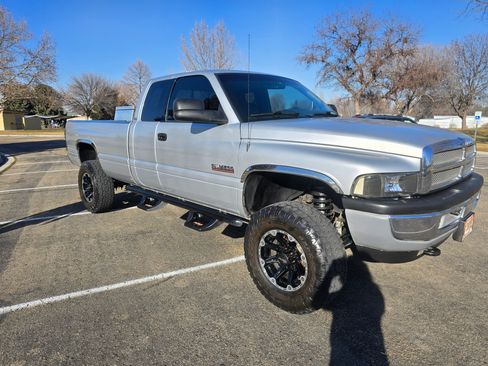 Used 2001 Dodge Ram 2500 Truck 4x4 Quad Cab image 24