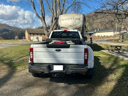 Used 2020 Ford F350 XL w/ STX Appearance Package image 4