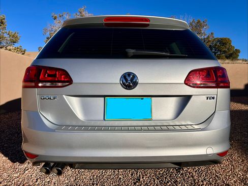 Used 2015 Volkswagen Golf TDI SE image 14