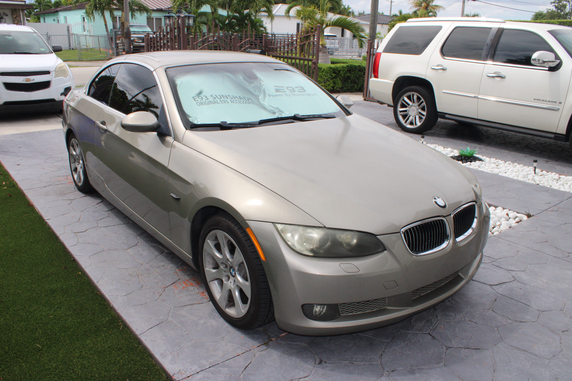Used 2007 BMW 335i Convertible RWD image 1