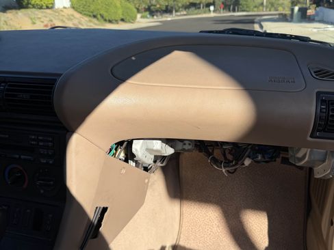 Used 1997 BMW Z3 1.9 image 13