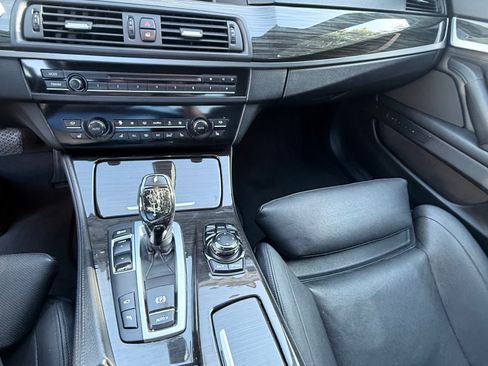 Used 2013 BMW 550i Sedan image 12