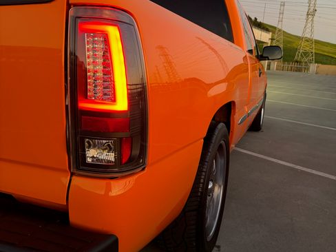 Used 2002 GMC Sierra 1500 SLE image 15