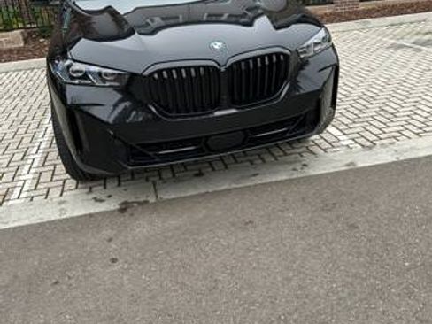 Used 2025 BMW X5 xDrive40i w/ Parking Assistance Package image 10