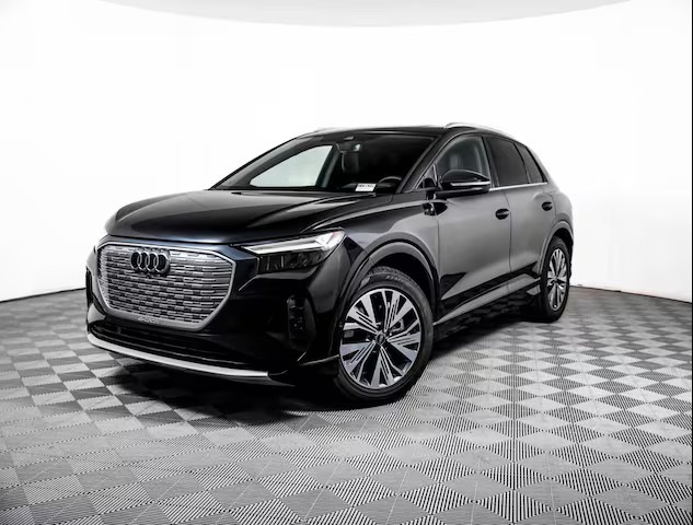 Used 2023 Audi Q4 e-tron Premium RWD image 1