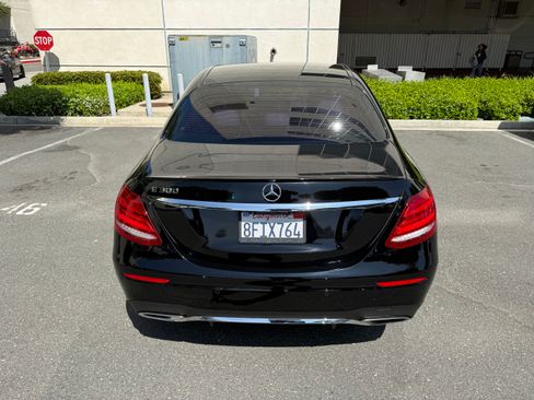 Used 2018 Mercedes-Benz E 300 image 16