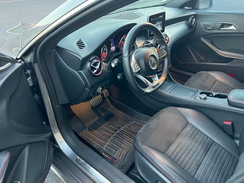 Used 2015 Mercedes-Benz CLA 250 image 18