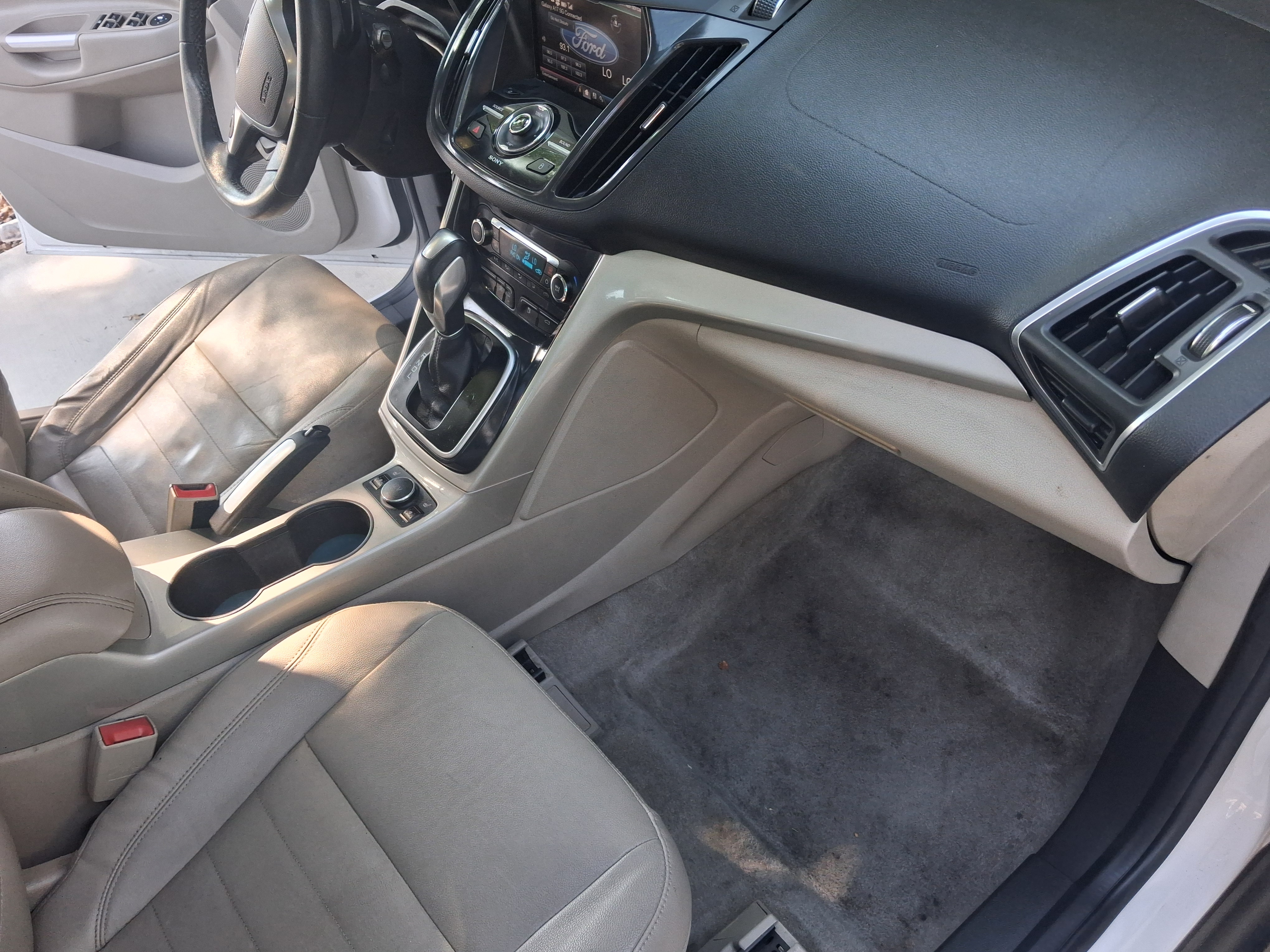 Used 2013 Ford C-MAX Energi SEL FWD image 13