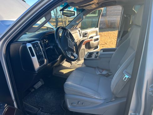 Used 2015 GMC Sierra 2500 SLE w/ SLE Preferred Package image 9