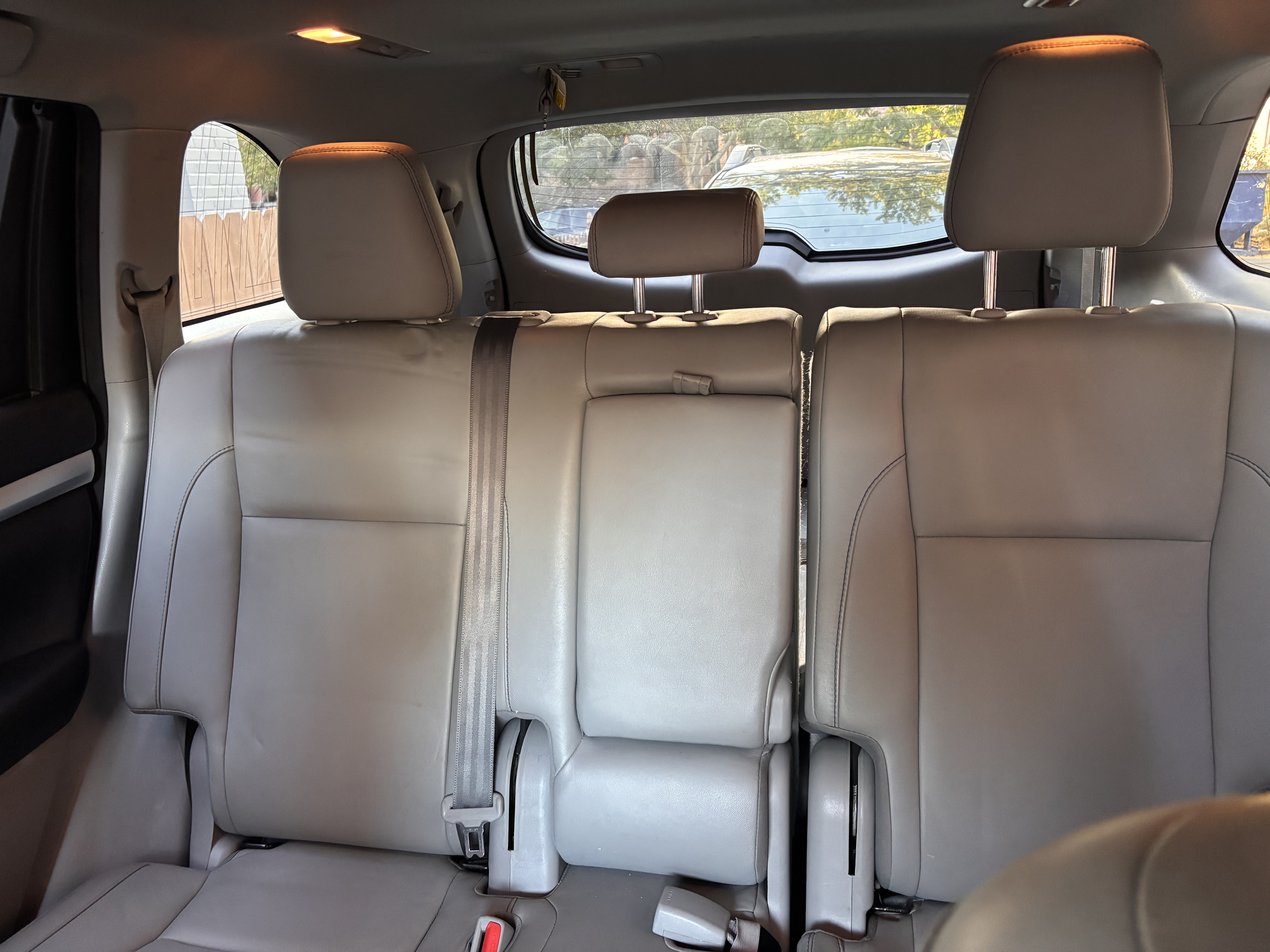 Used 2018 Toyota Highlander XLE AWD/4WD image 5