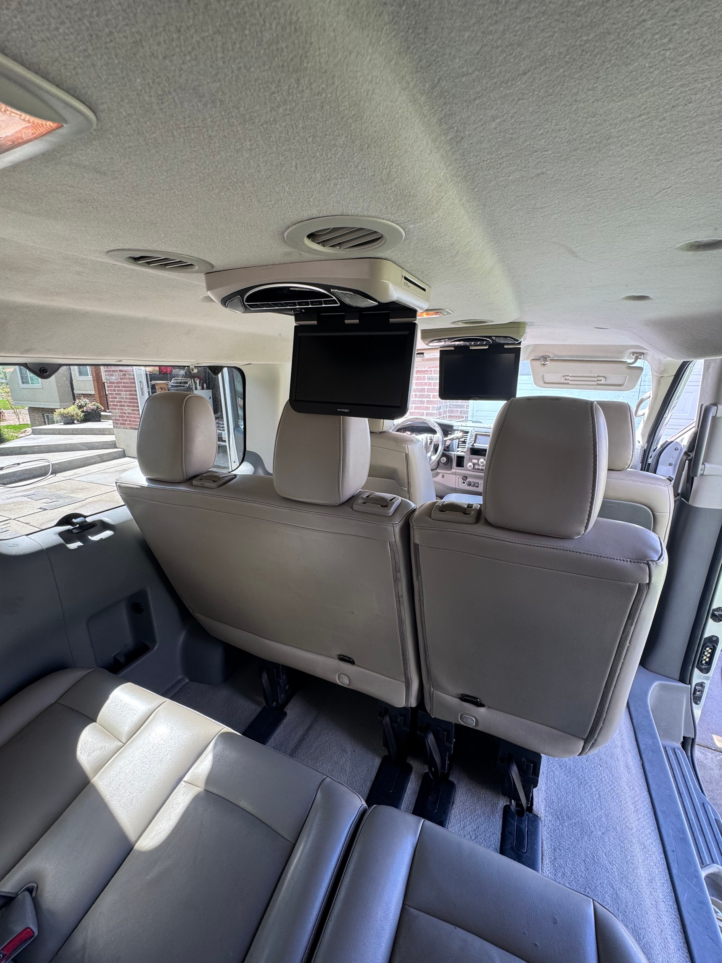 Used 2020 Nissan NV 3500 SL RWD image 17