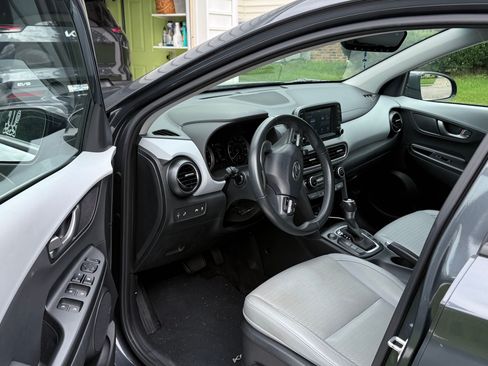 Used 2019 Hyundai Kona Limited FWD image 13