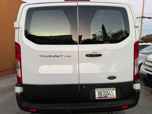 Used 2025 Ford Transit 250 Low Roof w/ Exterior Upgrade Package RWD image 5