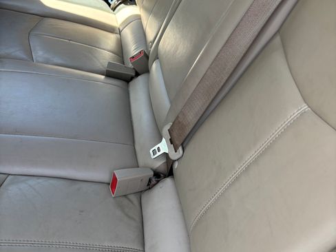 Used 2012 Chrysler 200 Limited FWD image 6