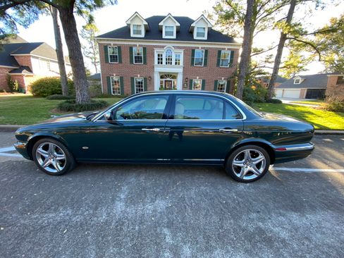Used 2007 Jaguar XJ8 L Vanden Plas Sedan 4D image 6