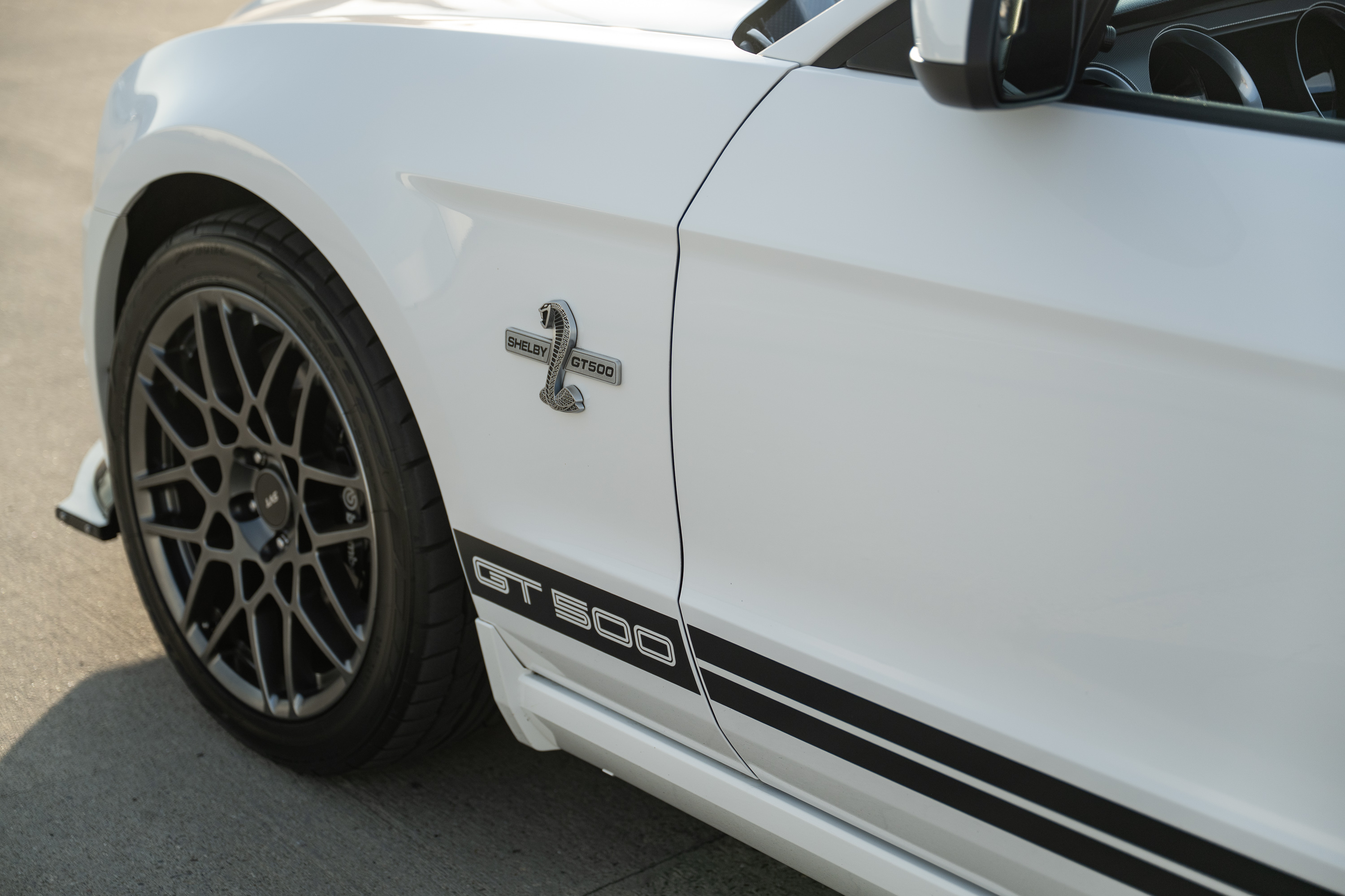 Used 2013 Ford Mustang Shelby GT500 RWD image 8