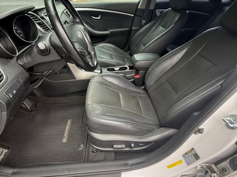 Used 2014 Hyundai Elantra GT w/ Option Group 02 FWD image 30